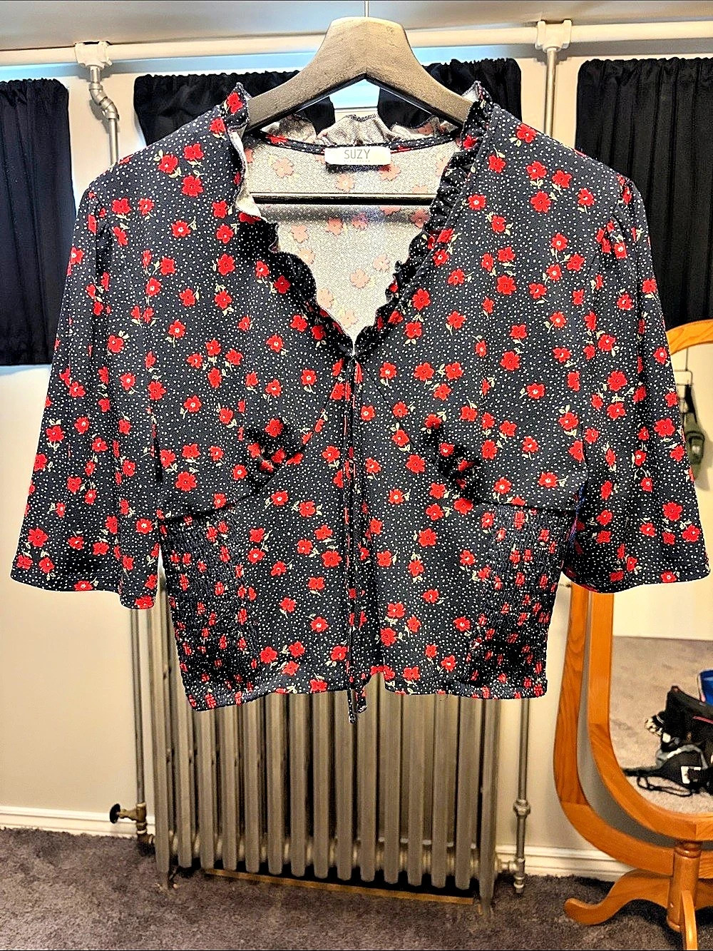 Vintage Suzy Shier Floral Blouse in Black & Red